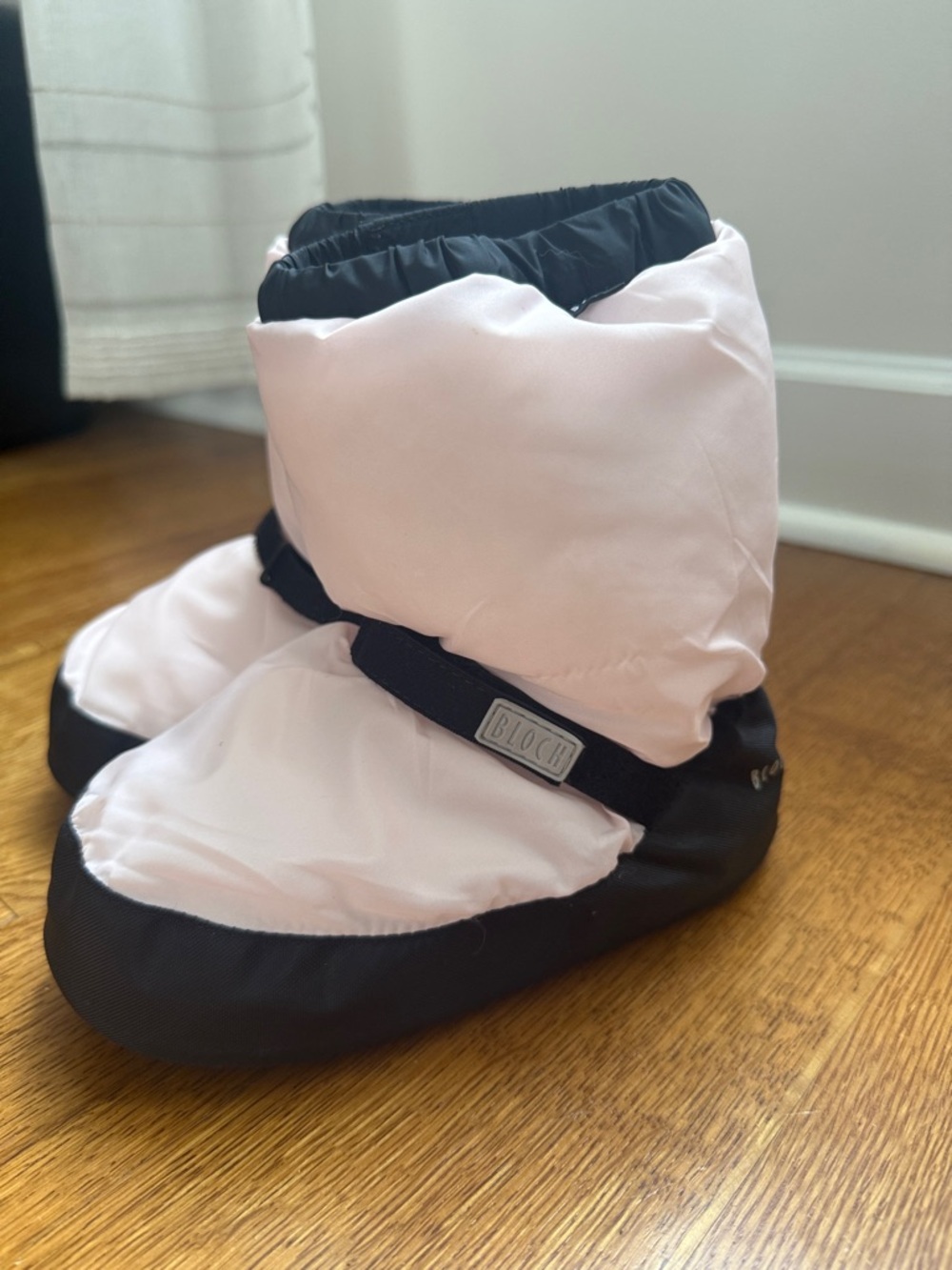 Bloch Children’s Warm Up Booties. Size Medium. Like New!